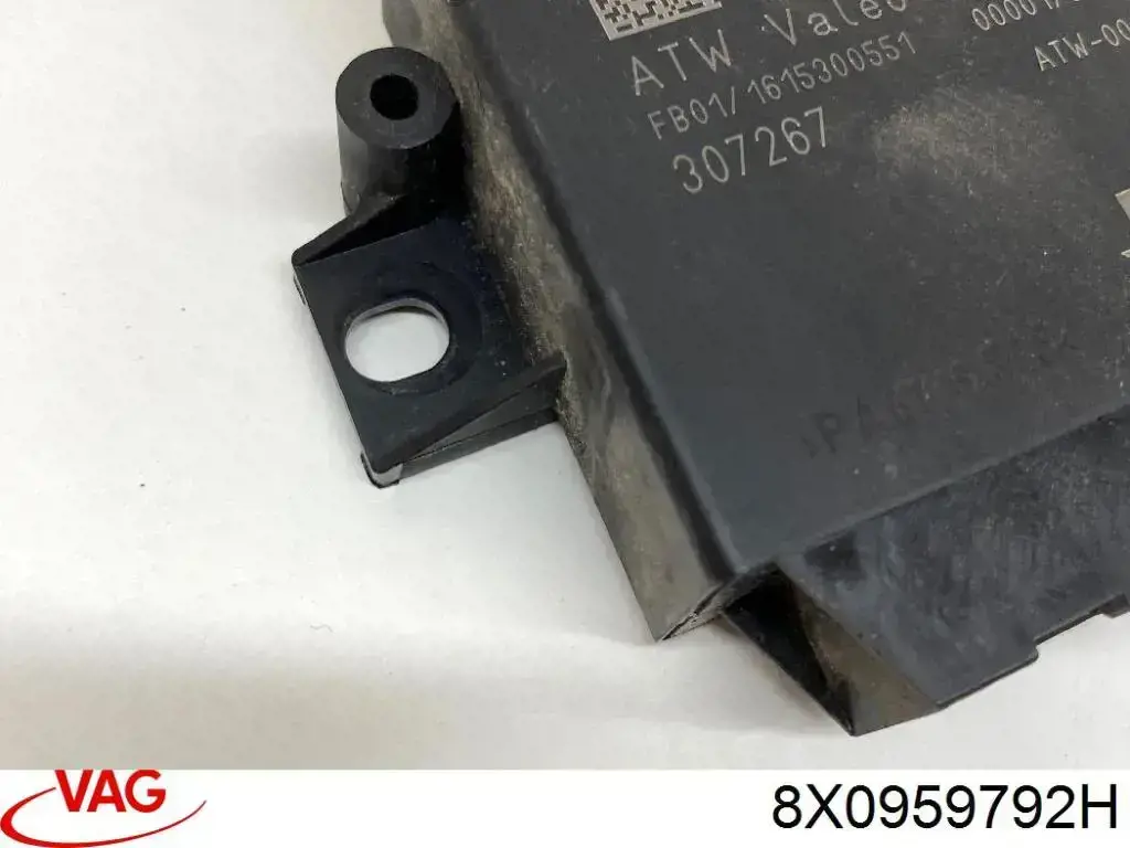 Unidad de confort de la puerta delantera VAG 8X0959792H precio, desde 50,82 EUR