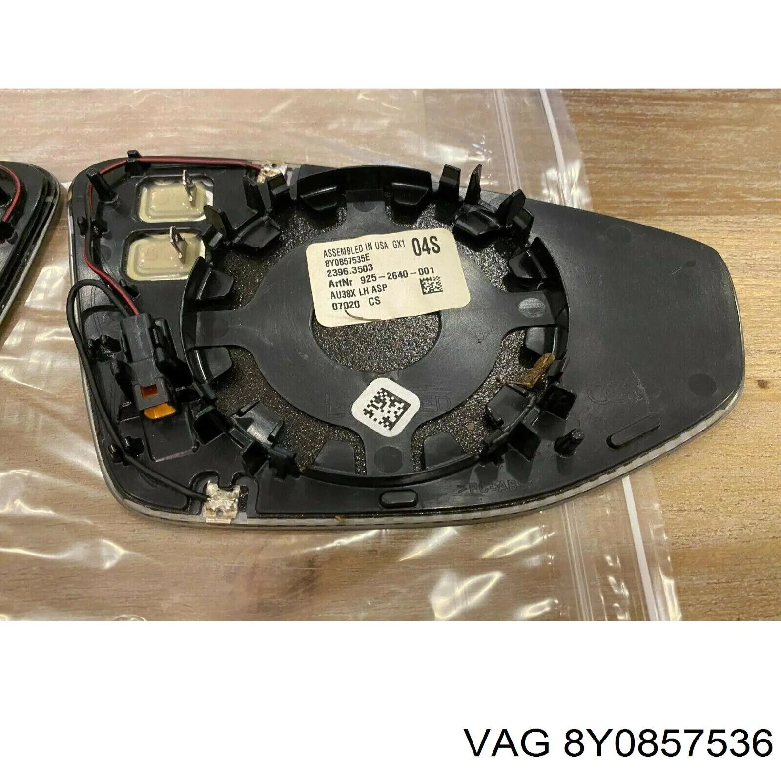 Cristal de espejo retrovisor derecho 8Y1857528GRU VAG