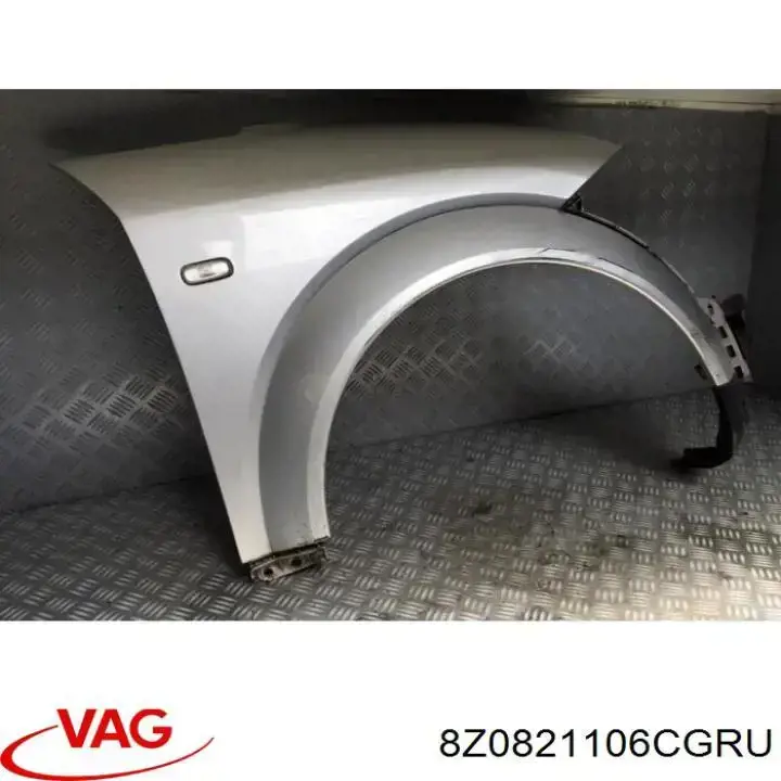 8Z0821106CGRU VAG Aleta delantera