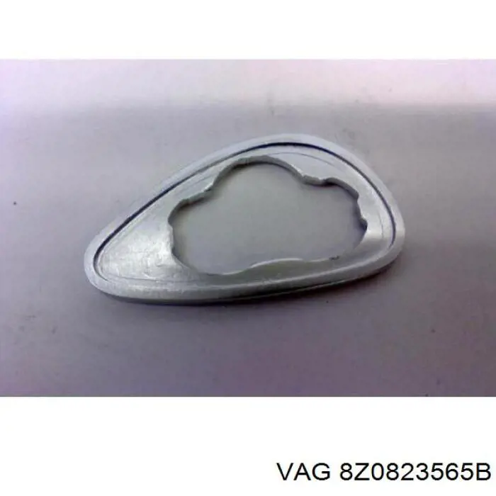 8Z0823565B VAG 