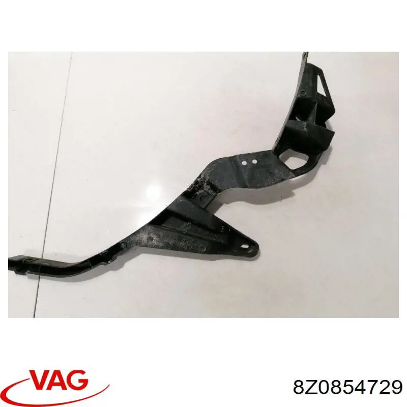 8Z0854729 VAG 