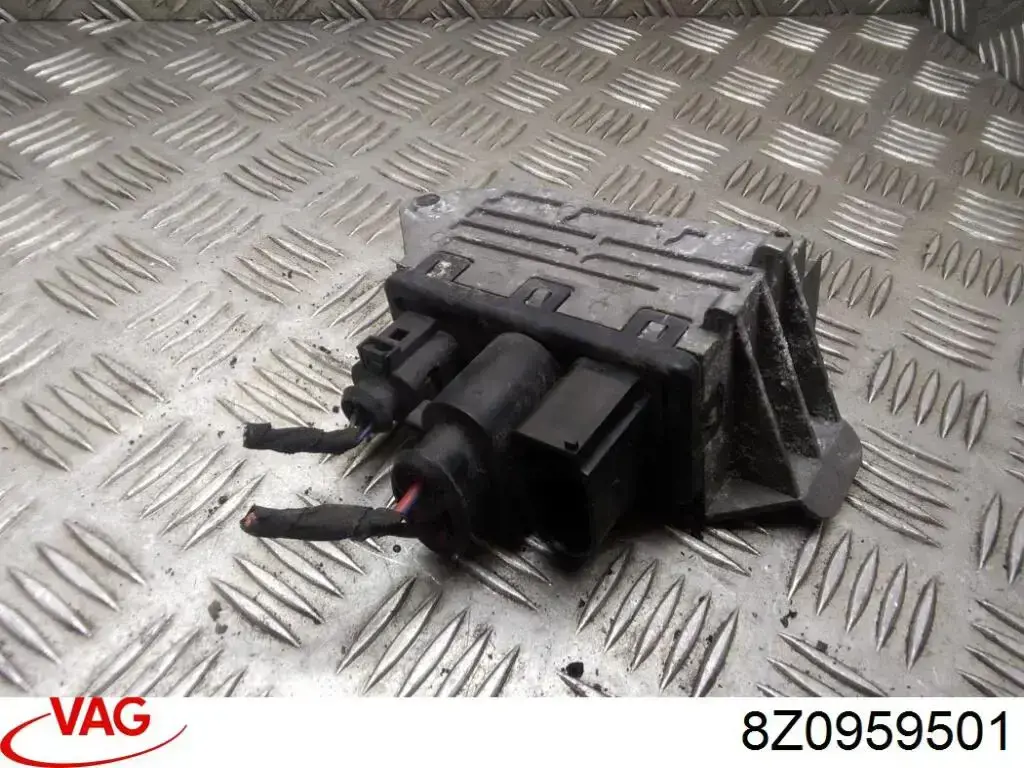 8Z0959501 VAG Regulador de velocidad del ventilador de refrigeración (unidad de control)
