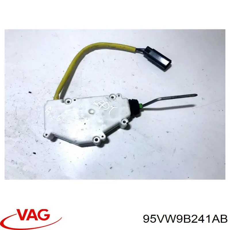 Motor de apertura de tapa de combustible Volkswagen Sharan I monovolumen (7M8, 7M9, 7M6) (1995 - 2010) precio, desde 37,75 EUR