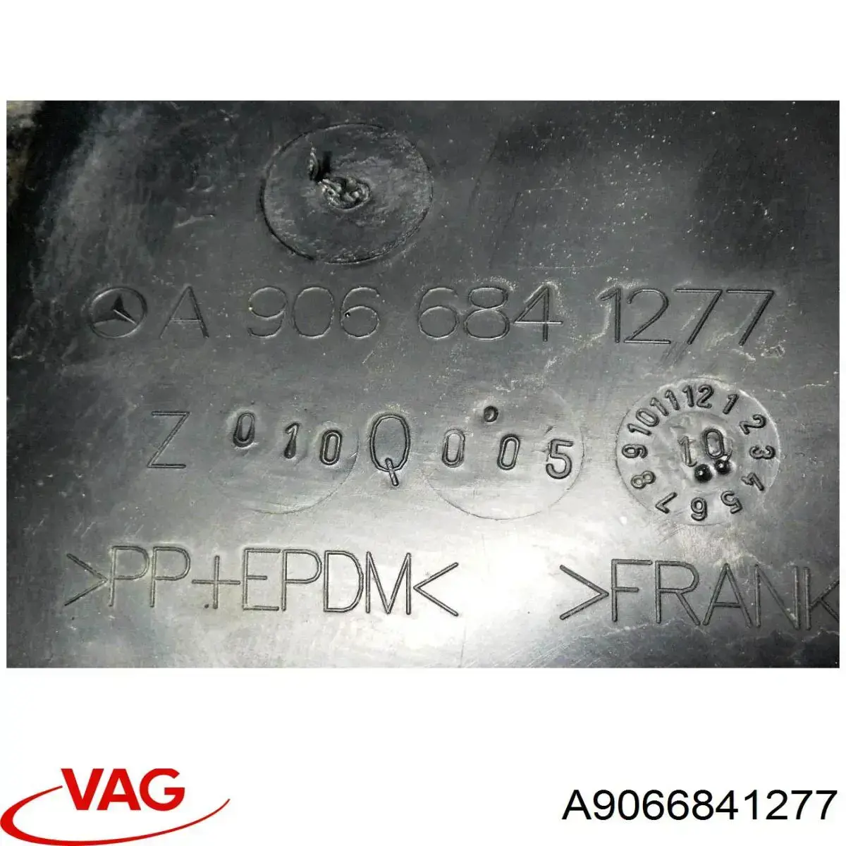 Paso de rueda delantero izquierdo trasero A9066841277 VAG