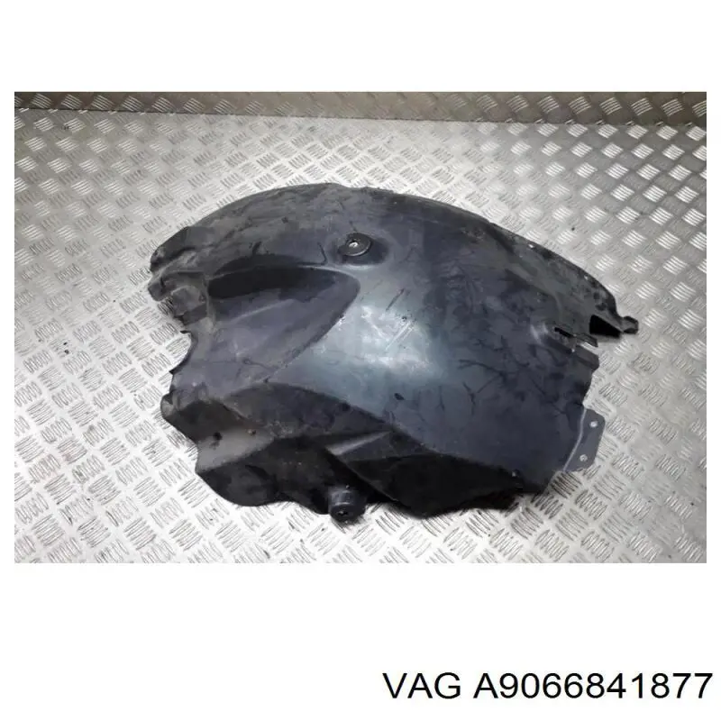 Guardabarros interior trasero derecho del guardafango delantero A9066841877 VAG