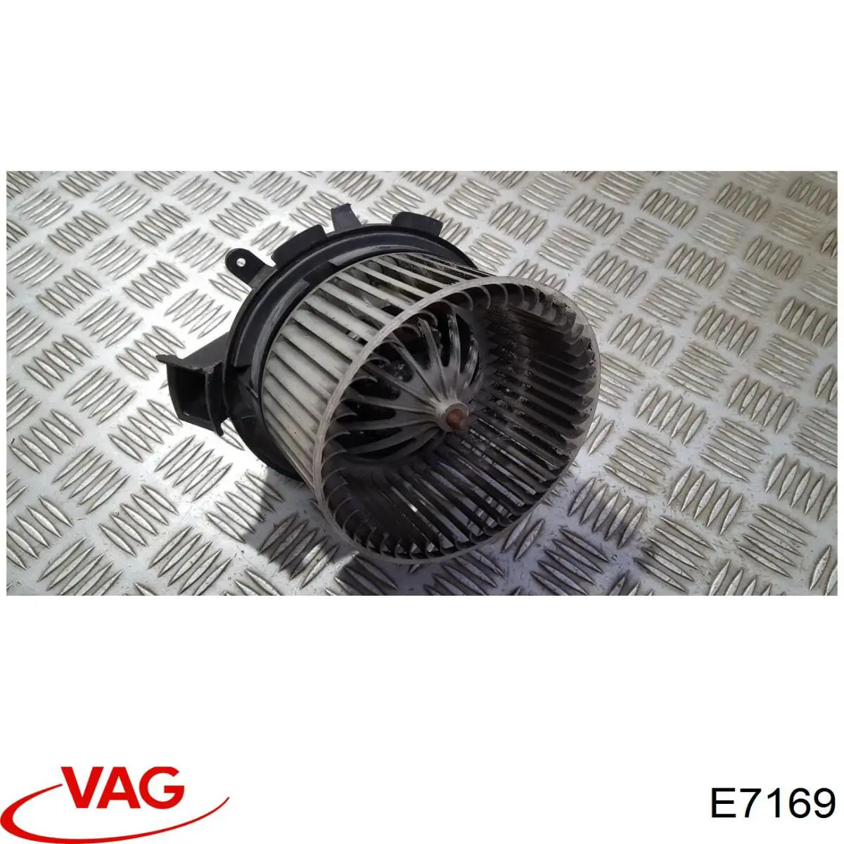 E7169 VAG Radiador interior