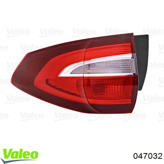Piloto trasero exterior derecho Ford 2021999 precio, desde 180,19 EUR