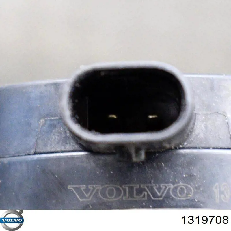 Bomba de agua eléctrica auxiliar Volvo 1319708 precio, desde 97,28 EUR