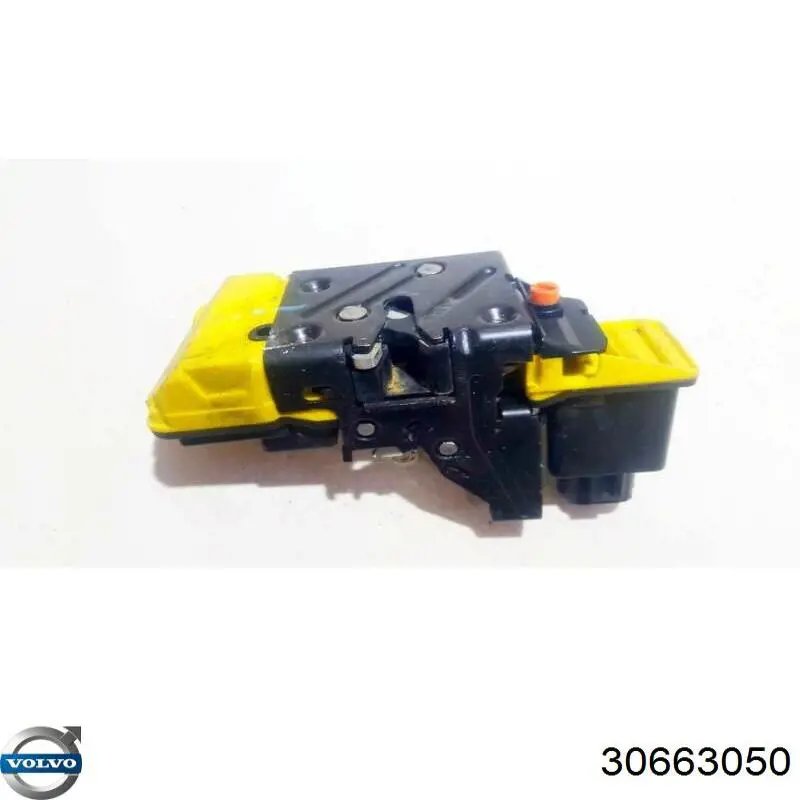 30663050 Volvo cerradura de puerta trasera derecha