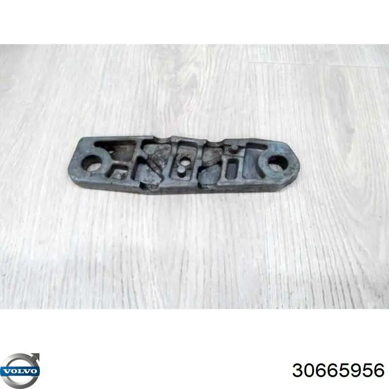 30665956 Volvo 