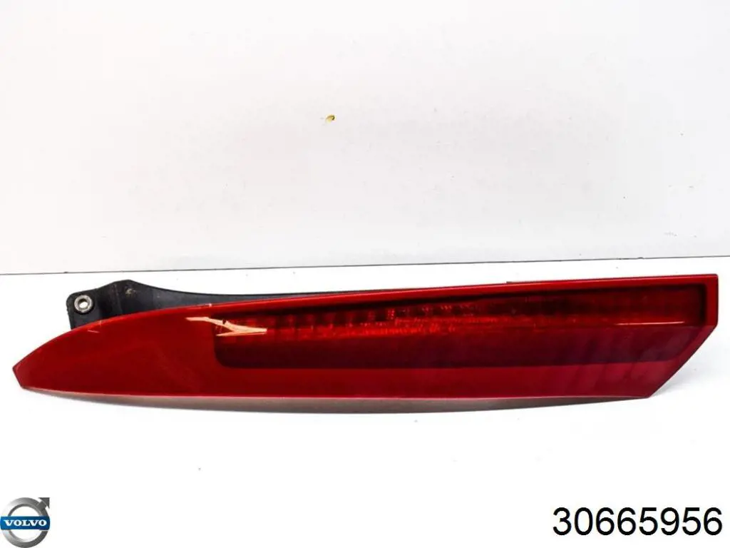  Volvo 30665956 precio, desde  EUR