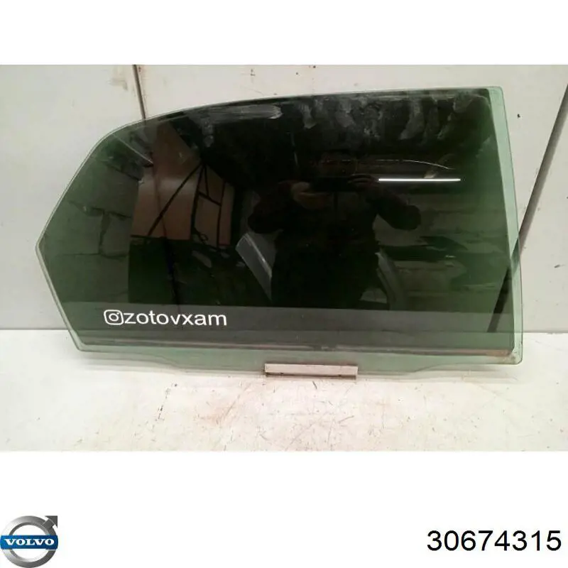 30674315 Volvo Cristal de puerta trasera derecha