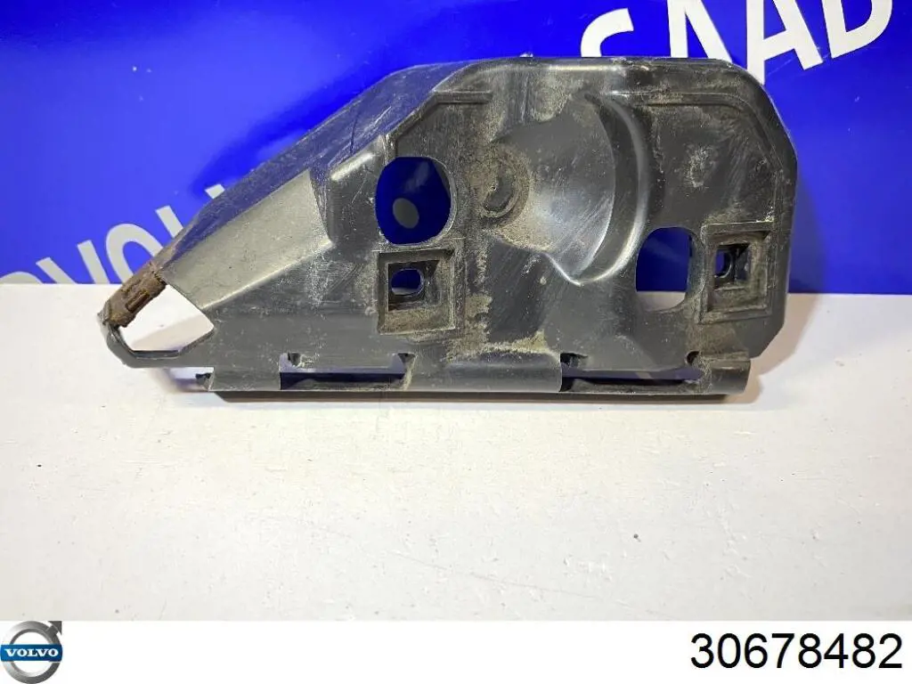 Comprar 30678482 Volvo Soporte de parachoques delantero derecho