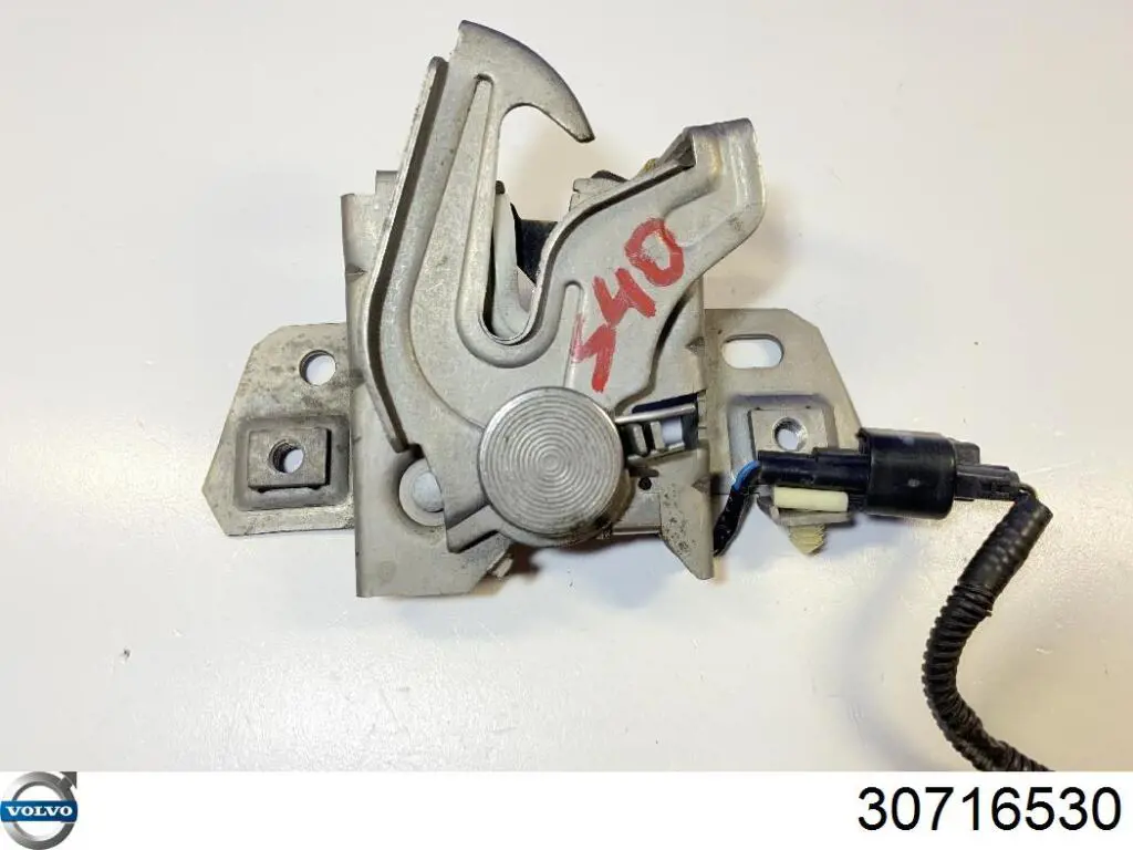 Cerradura de capó Volvo 30716530 precio, desde 39,20 EUR