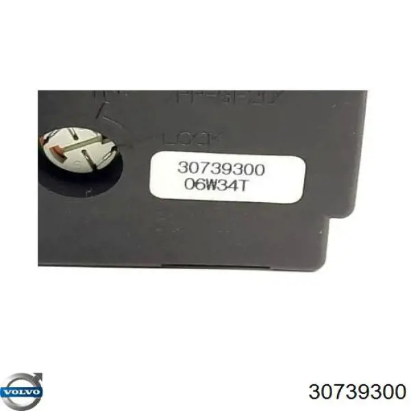 Interruptor de luces en el tablero Volvo 30739300 precio, desde 39,20 EUR