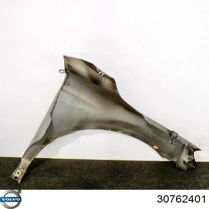 Aleta delantera izquierda Volvo 30762401 precio, desde 138,85 EUR