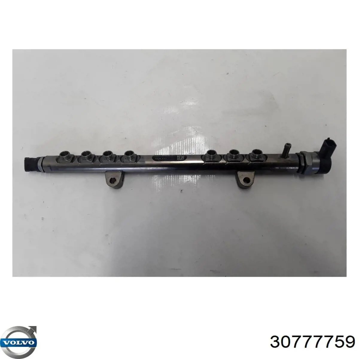 Rampa de combustible Volvo 30777759 precio, desde 74,96 EUR
