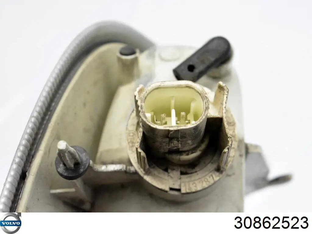 Intermitente izquierdo Volvo 30862523 precio, desde 33,20 EUR