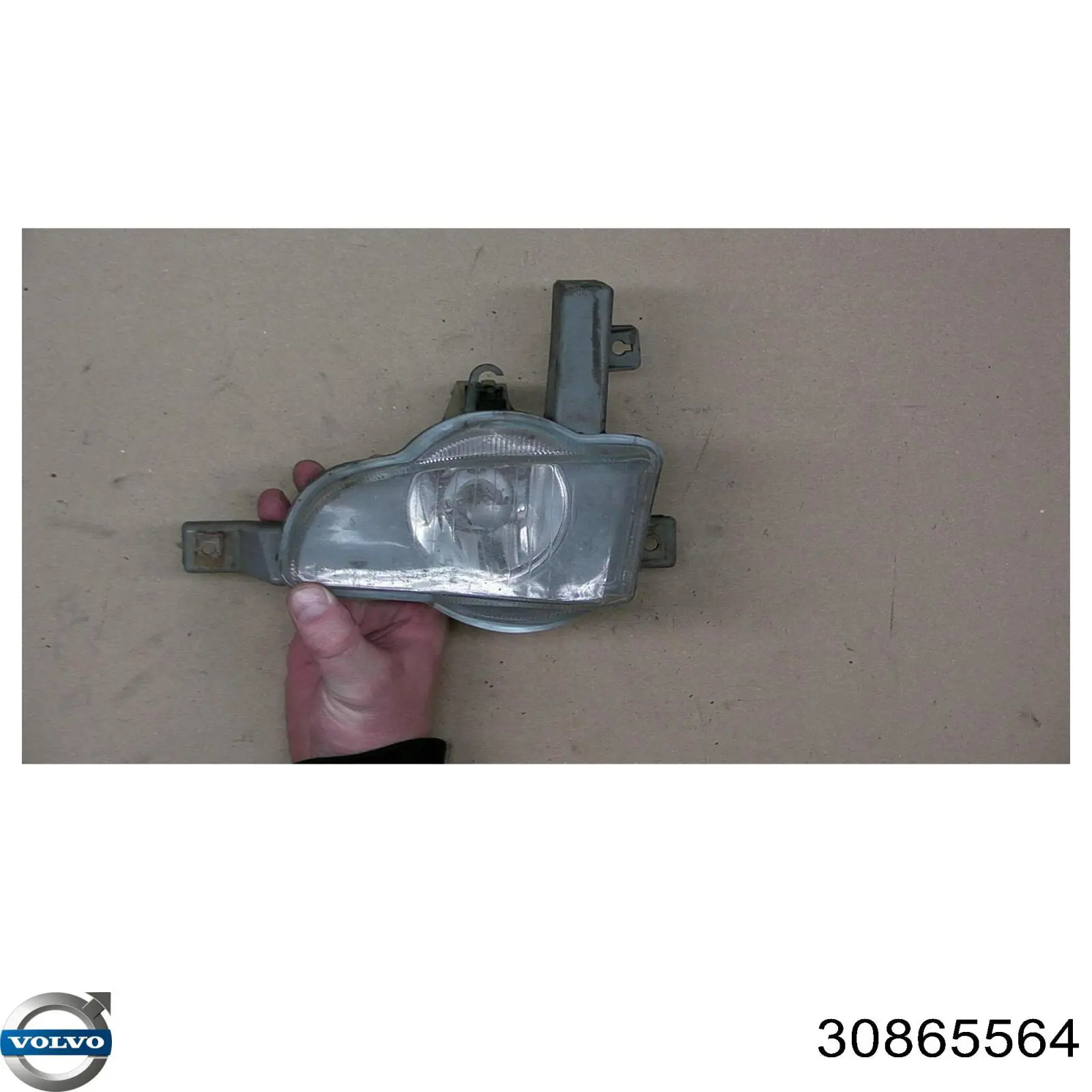 Faro antiniebla izquierdo Volvo 30865564 precio, desde 53,72 EUR