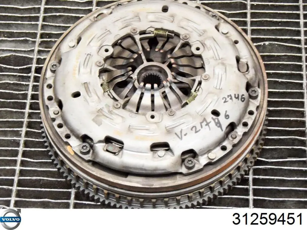 30735771 Volvo Volante de motor