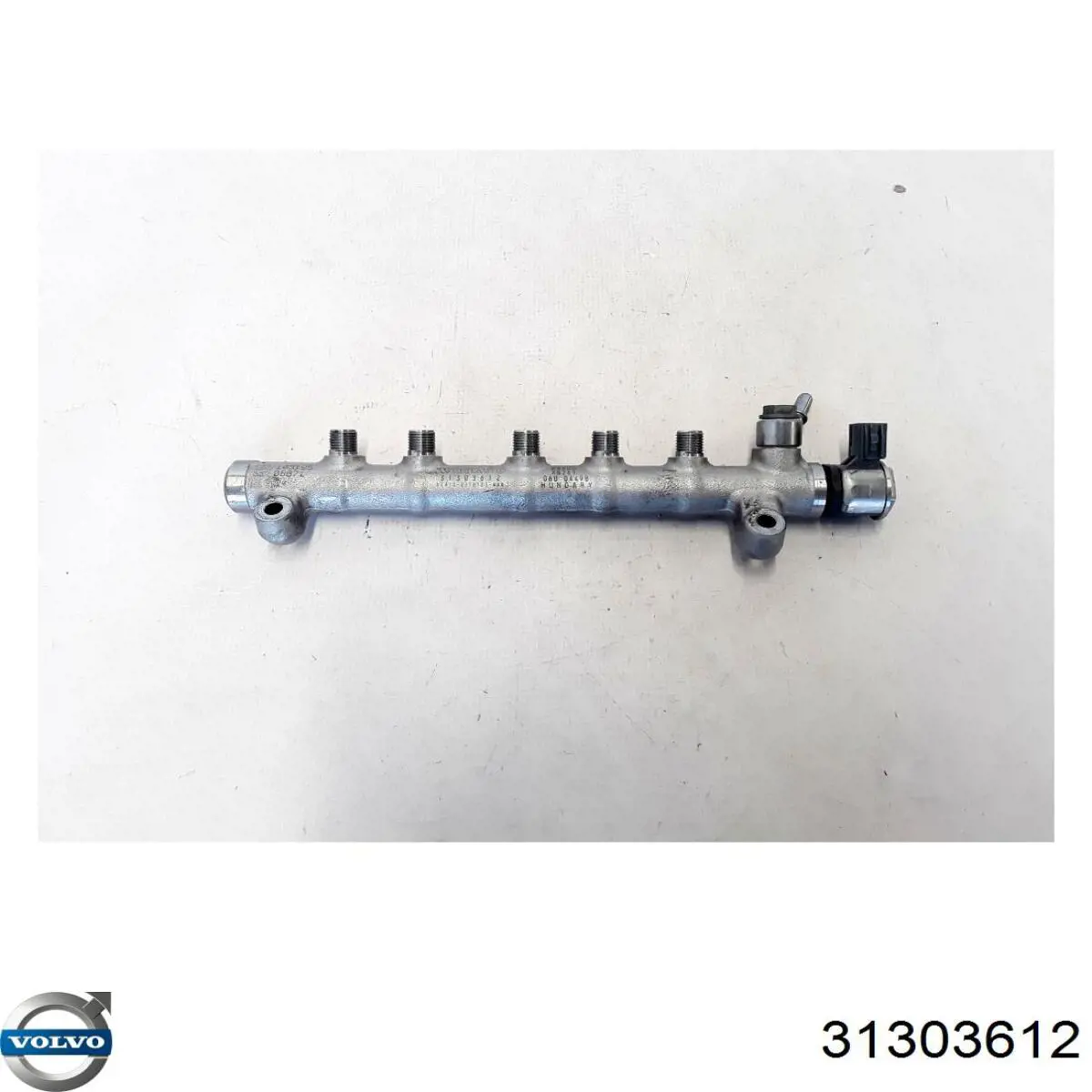 Rampa de combustible Volvo 31303612 precio, desde 121,97 EUR