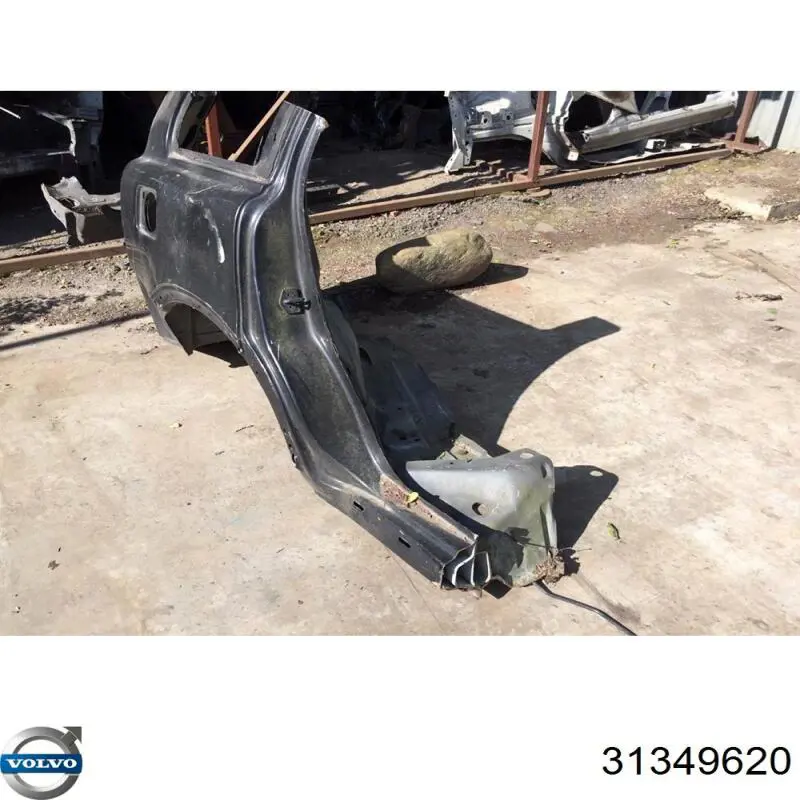 30663816 Volvo guardabarros trasero derecho