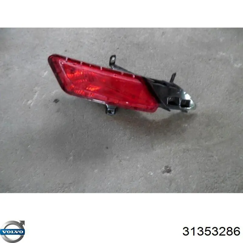 Comprar 31353286 Volvo Luz antiniebla trasera derecha