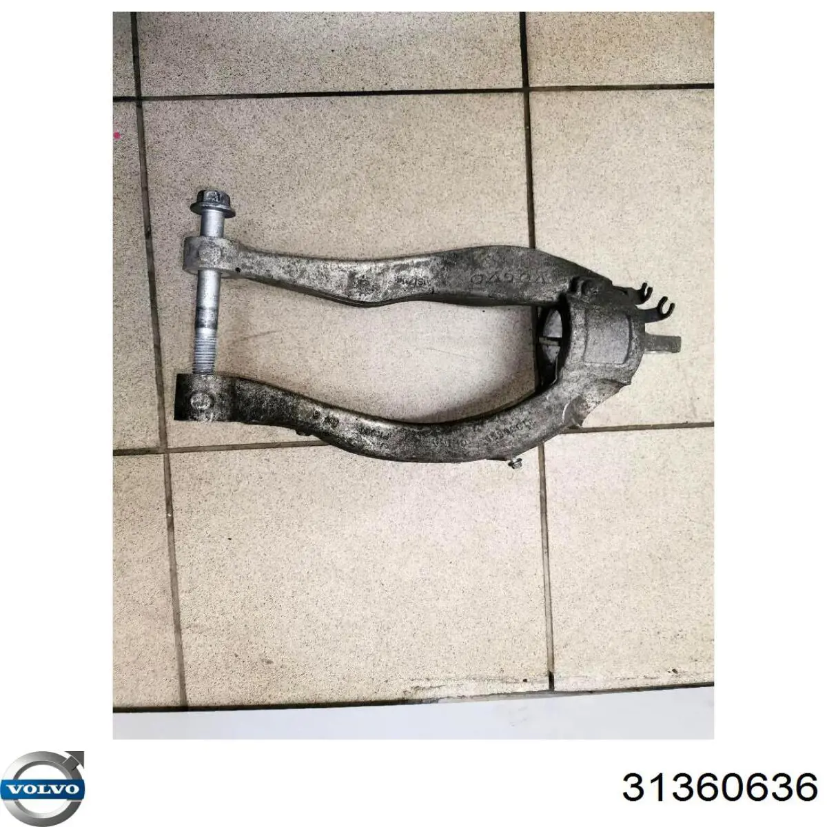 Comprar 31681984 Volvo Horquilla inferior derecha del amortiguador delantero