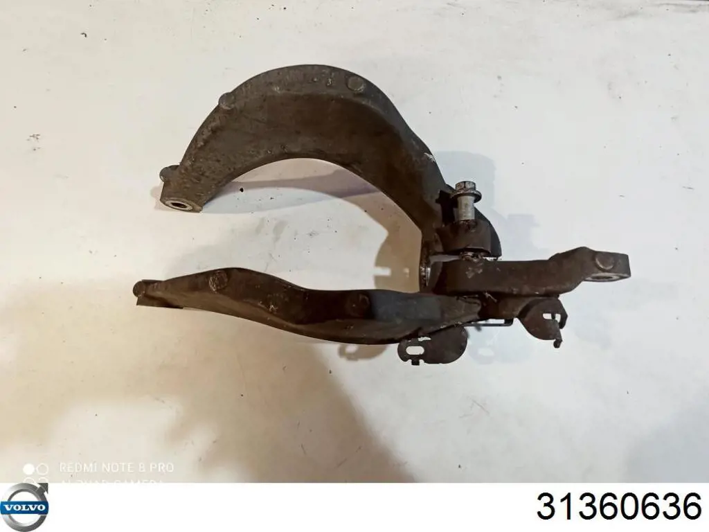 Horquilla inferior derecha del amortiguador delantero Volvo 31681984 precio, desde 95,83 EUR