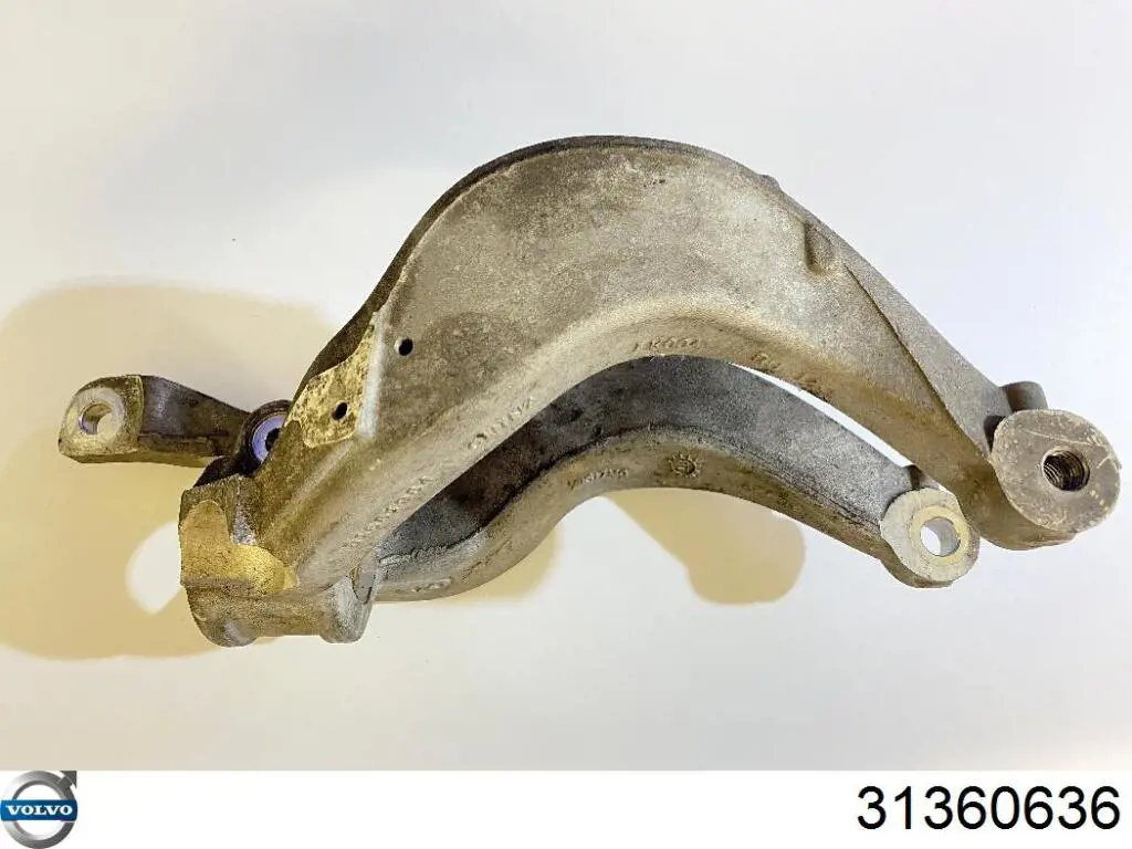 Horquilla inferior derecha del amortiguador delantero 31681984 Volvo