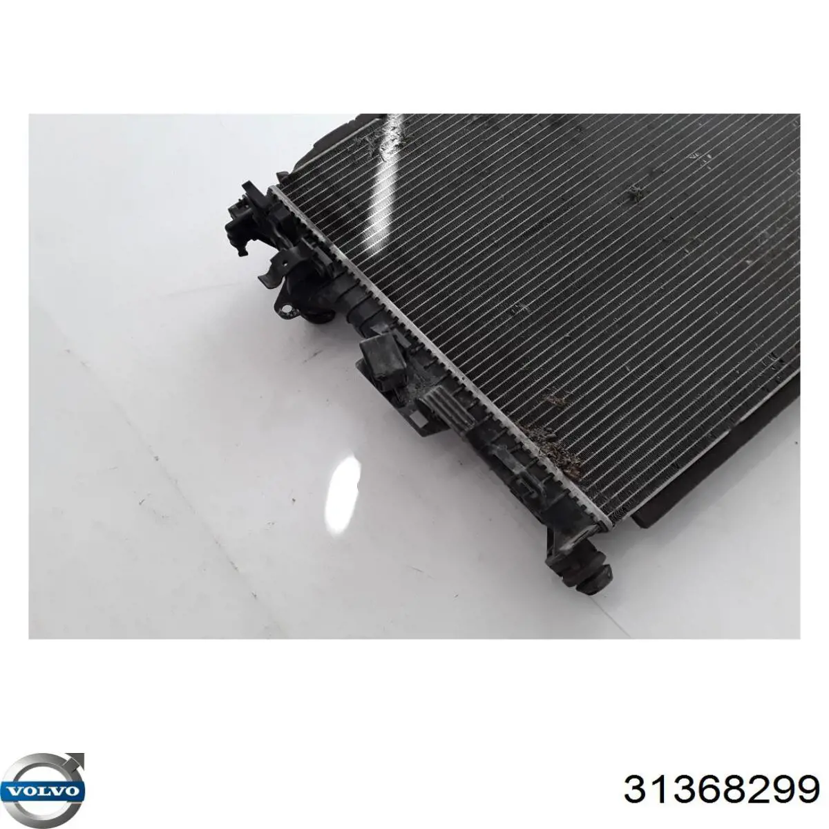 Água radiador Volvo 31368299 precio, desde 88,97 EUR