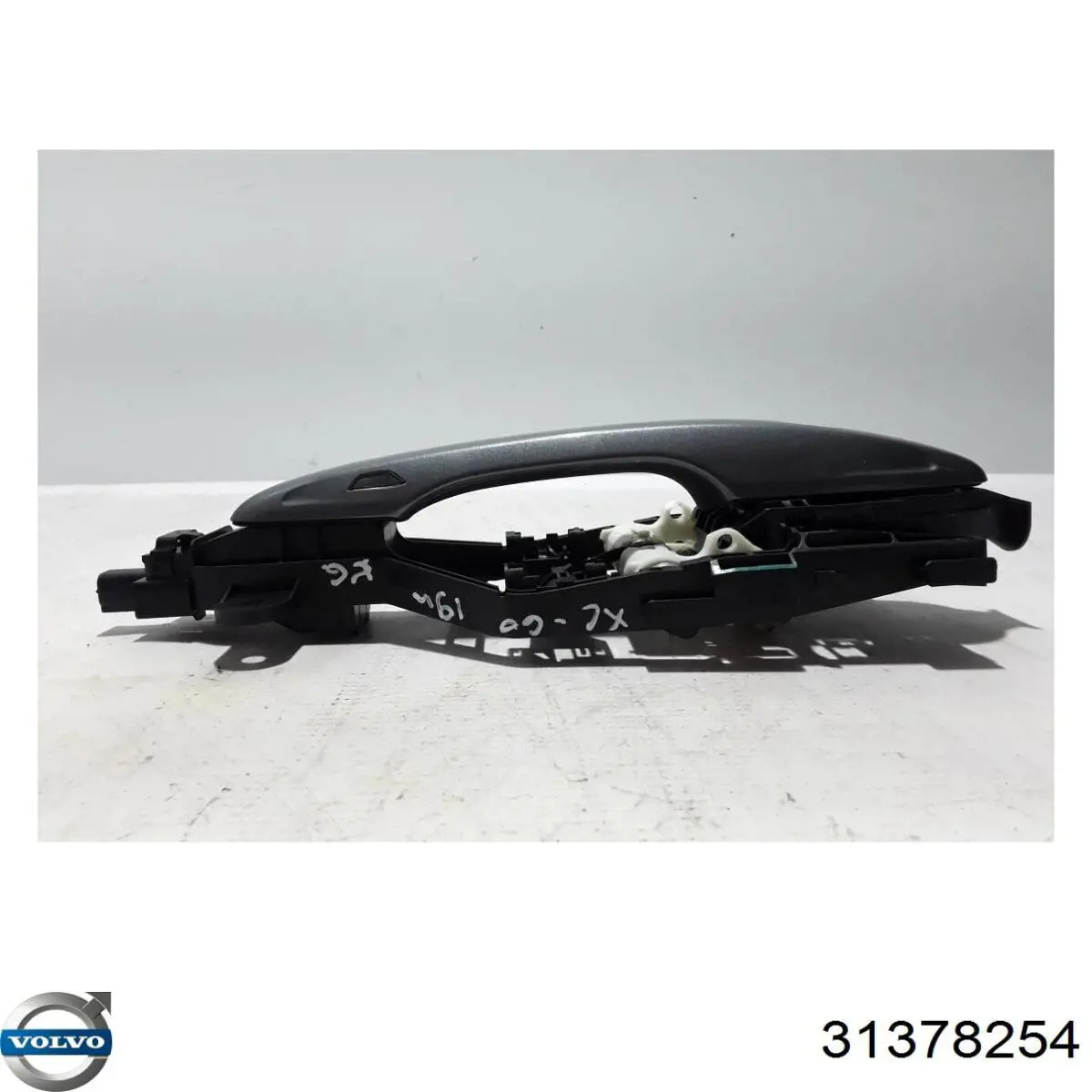 Soporte de manija exterior de puerta delantera derecha 31378254 Volvo
