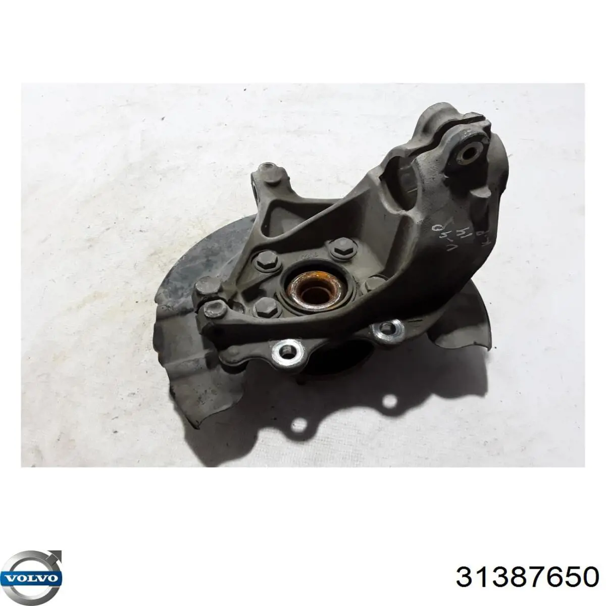 Mangueta delantera izquierda Volvo 31387650 precio, desde 191,66 EUR