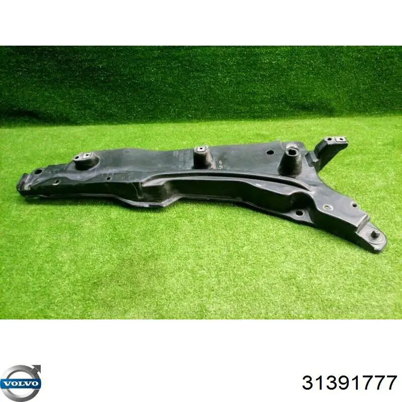 31391777 Volvo soporte para guardabarros delantero, izquierda delantero