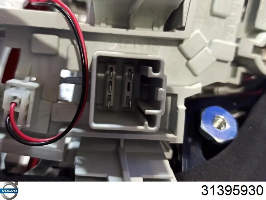 31395930 Volvo Piloto trasero exterior izquierdo