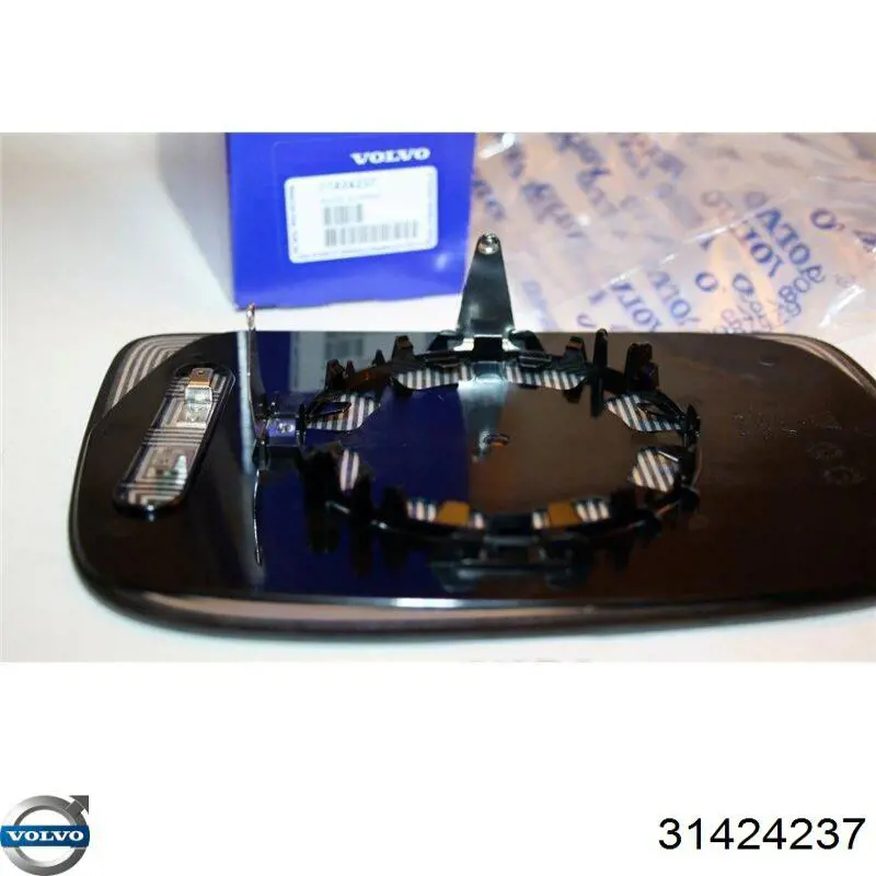 Cristal de espejo retrovisor exterior izquierdo Volvo 31424237 precio, desde 25,55 EUR