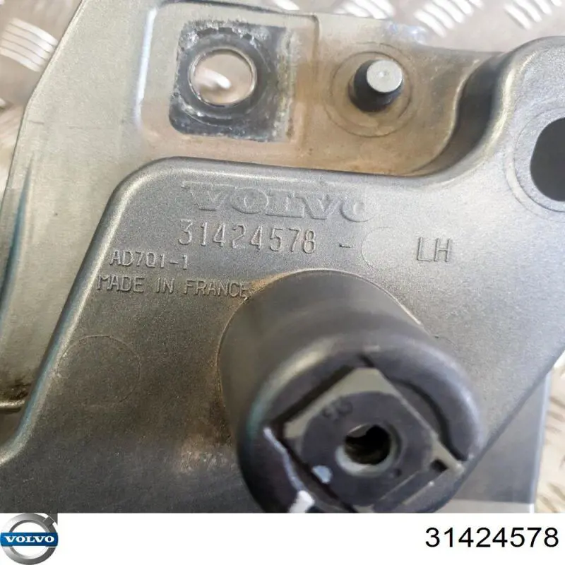32211307 Volvo Soporte delantero izquierdo para aleta delantera