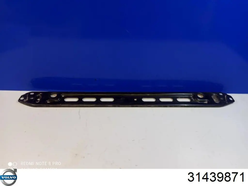 31439871 Volvo Soporte superior de radiador