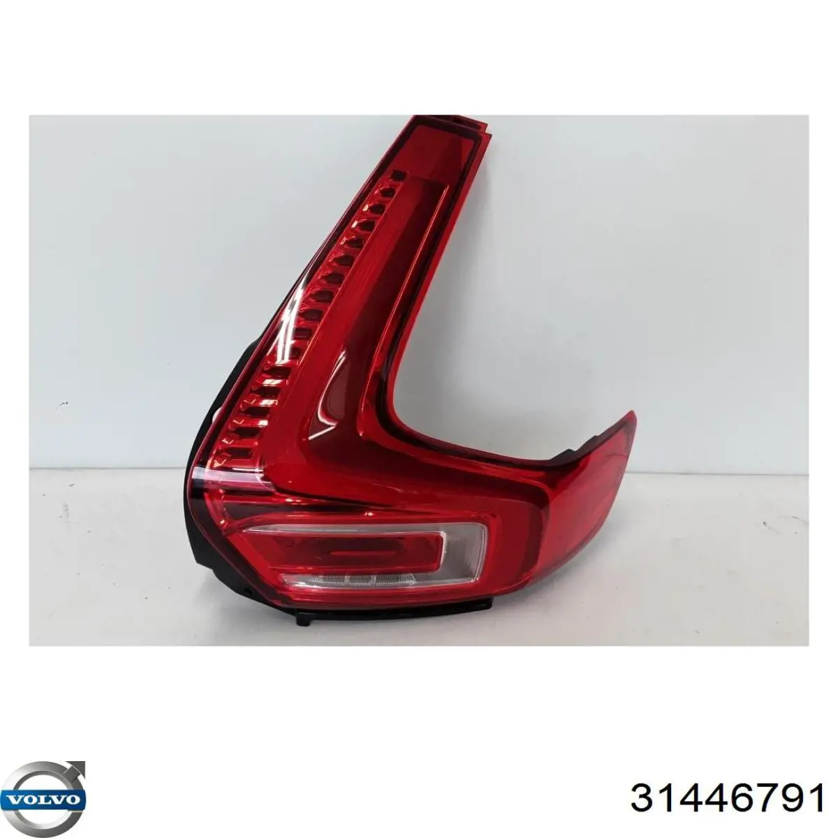 Comprar Piloto trasero derecho Volvo XC40  536