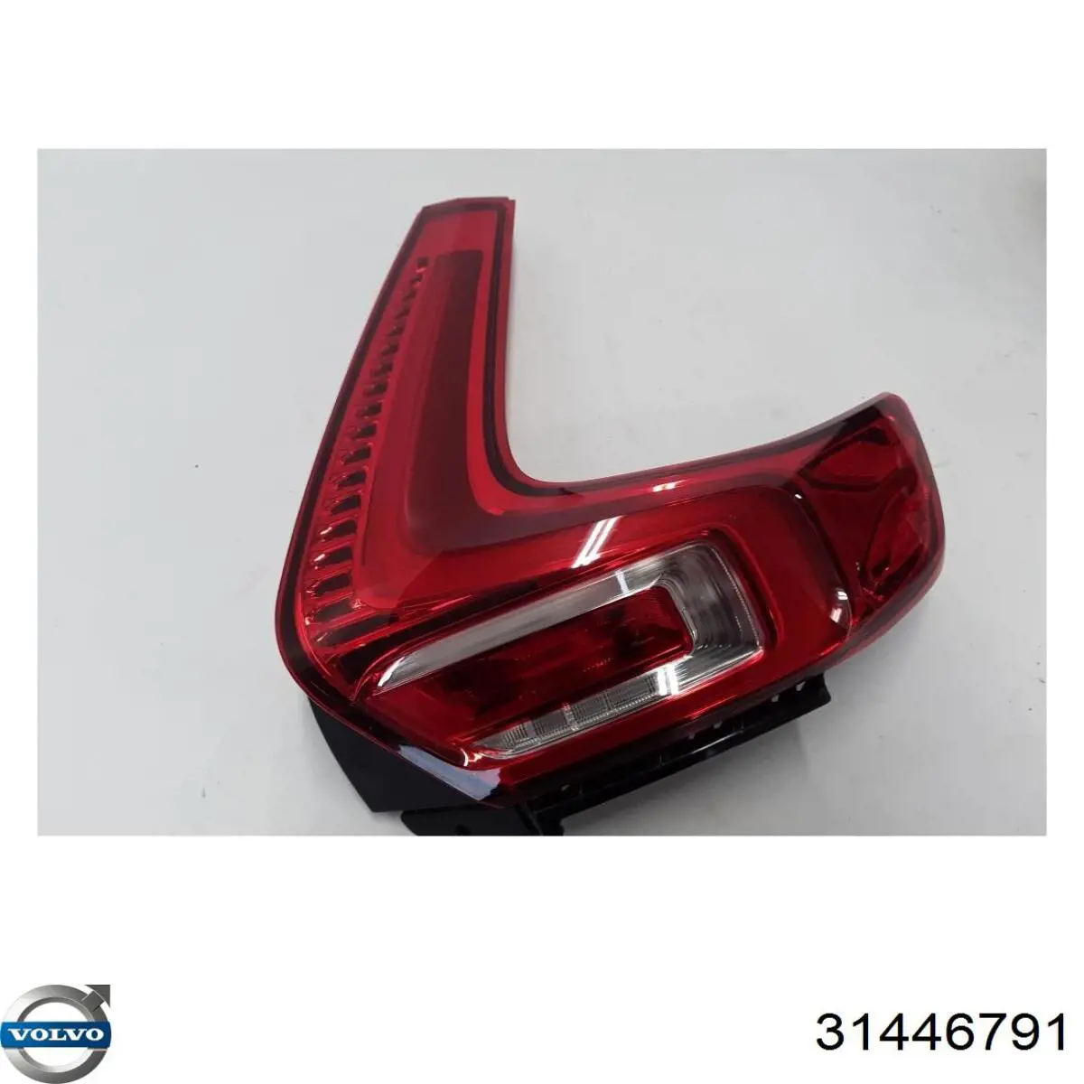  Piloto trasero derecho Volvo XC40 