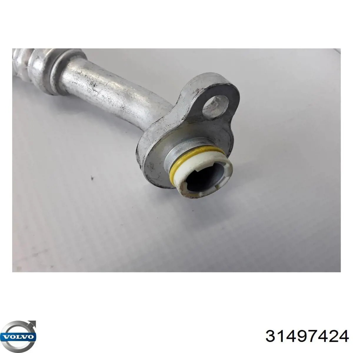Manguera de aire acondicionado, del evaporador trasero al compresor Volvo 31497424