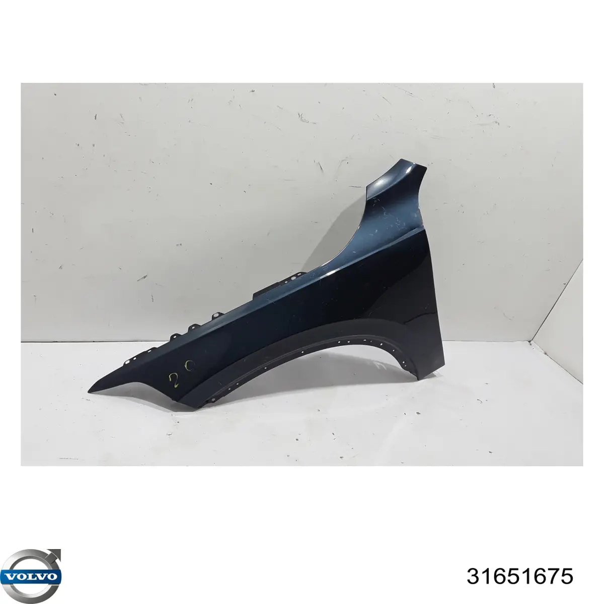 Aleta delantera izquierda Volvo 31651675 precio, desde 223,63 EUR