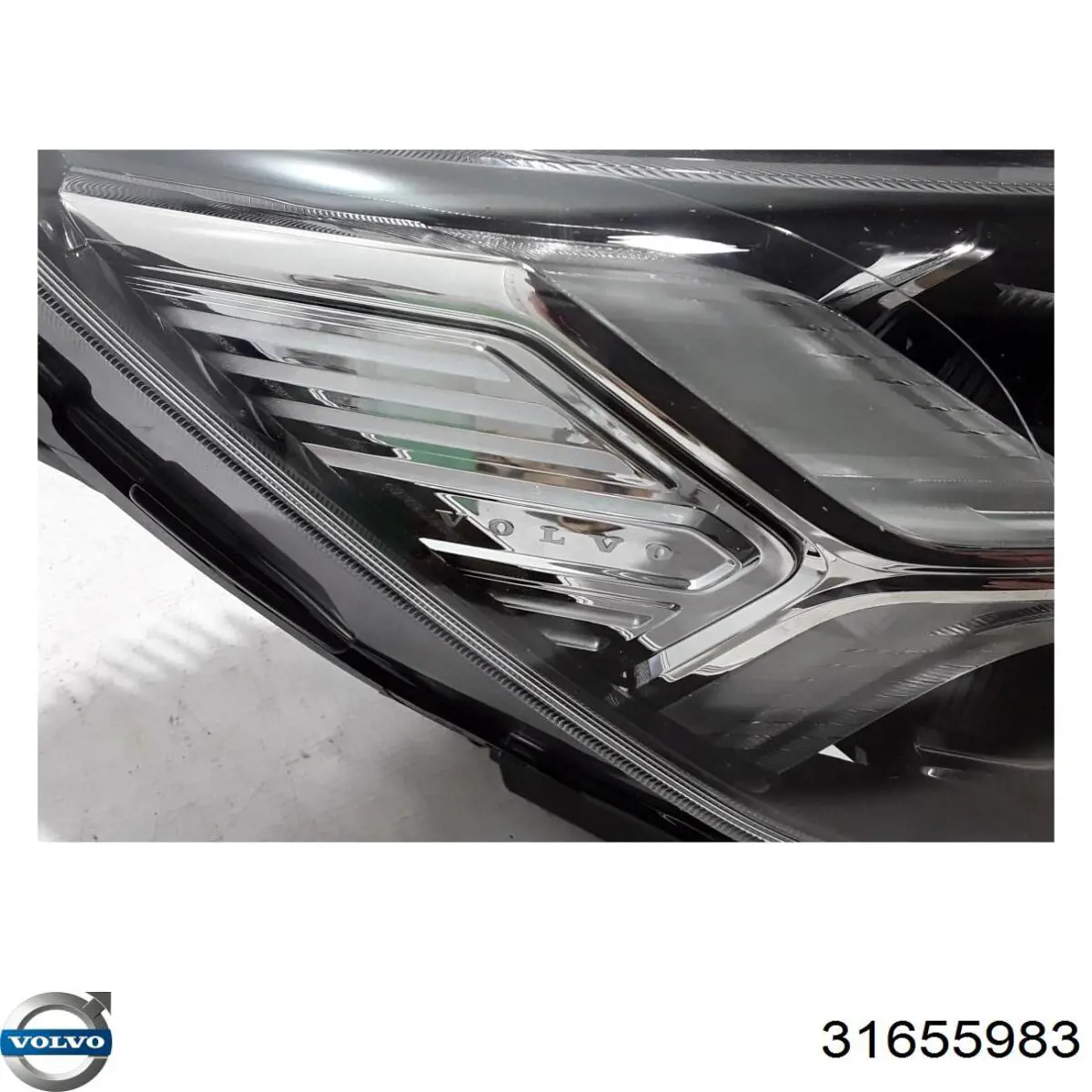 Comprar Faro derecho Volvo XC40  536