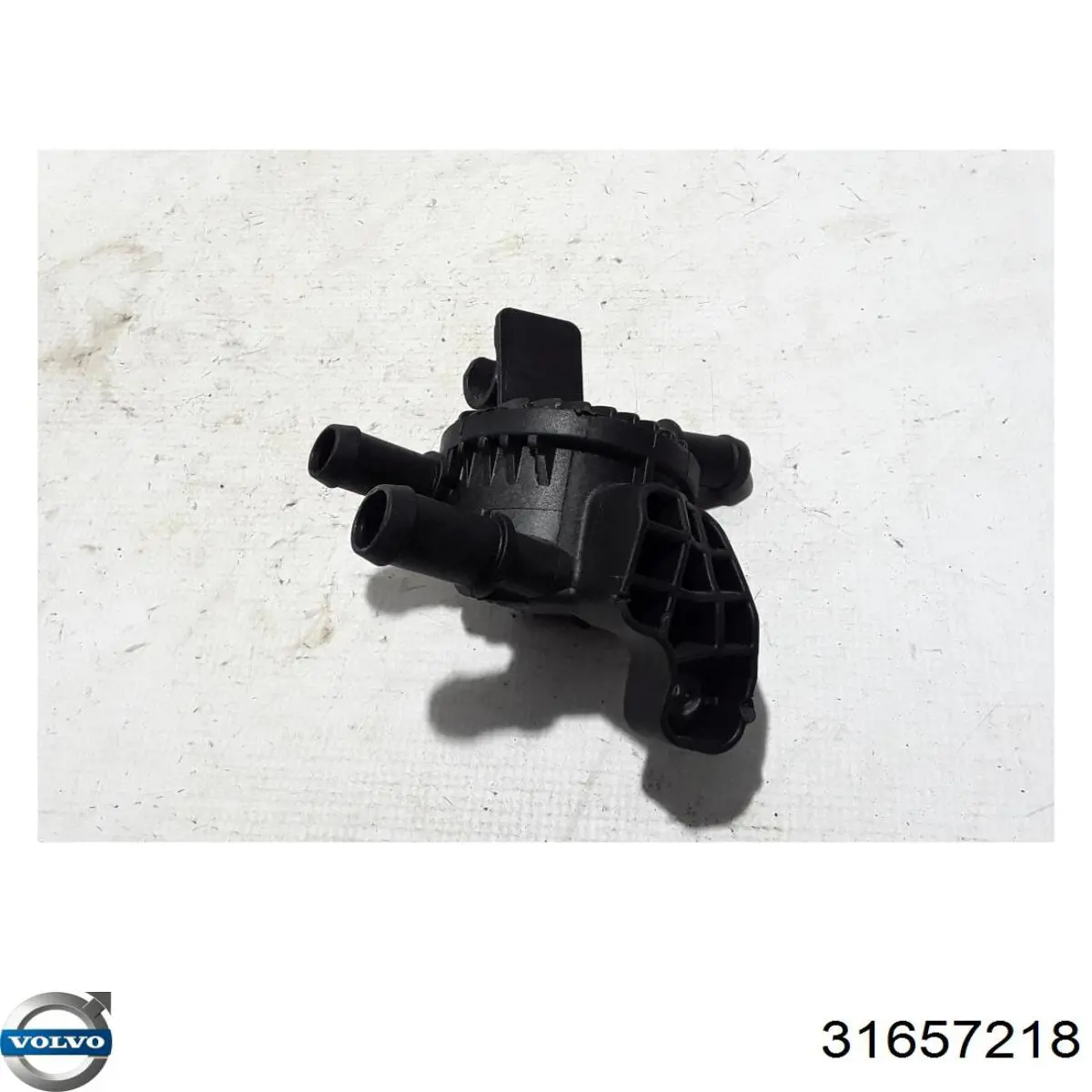 Válvula de control de líquido refrigerante 31657218 Volvo