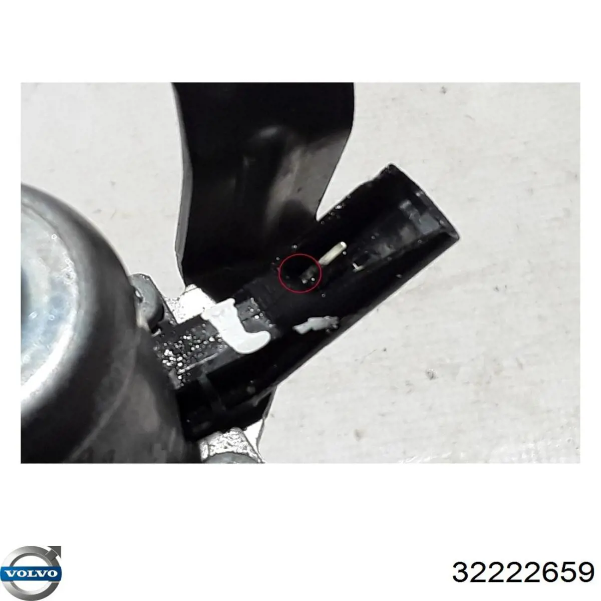 Válvula de control de líquido refrigerante Volvo 32222659 precio, desde 59,33 EUR