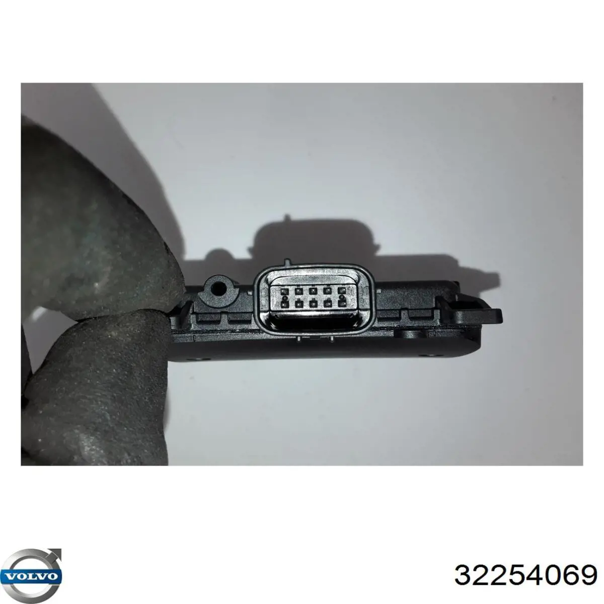 32254069 Volvo Sensor de ángulo muerto trasero