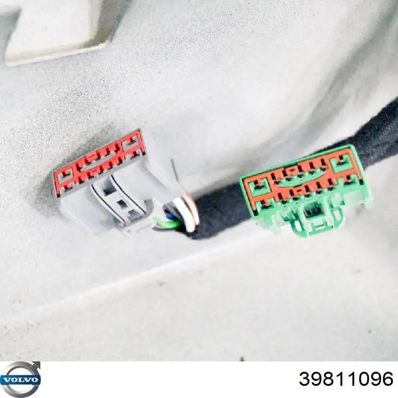39811096 Volvo Porton trasero