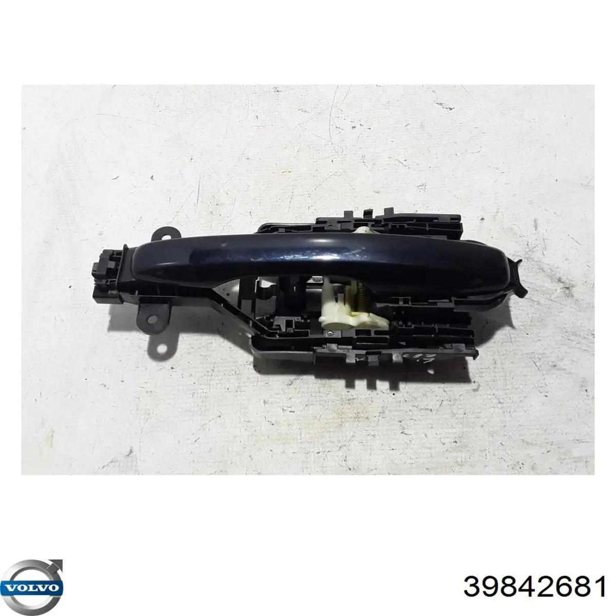  Volvo 39842681