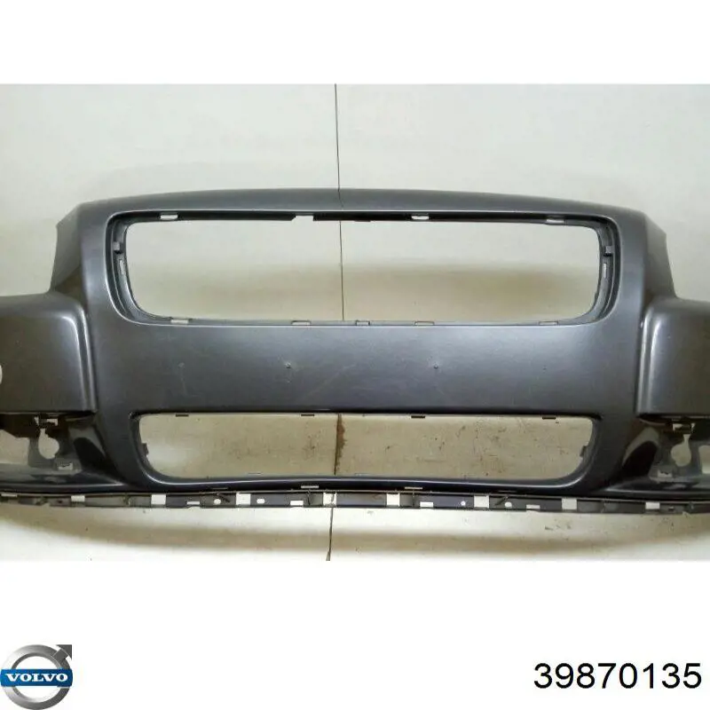 Comprar 39870135 Volvo Defensa delantera