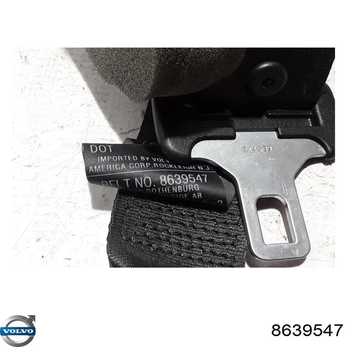 8639547 Volvo Cinturón de seguridad trasero izquierdo